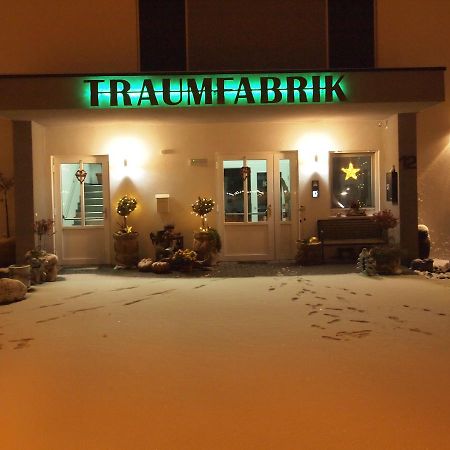 Hotel Traumfabrik Büttelborn Екстериор снимка