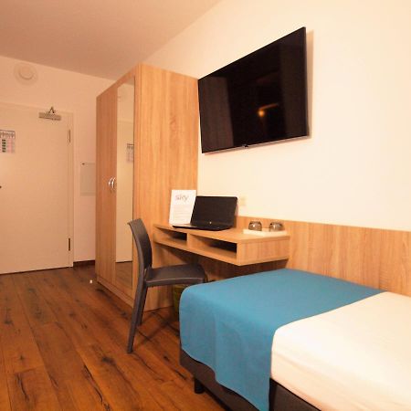 Hotel Traumfabrik Büttelborn Екстериор снимка