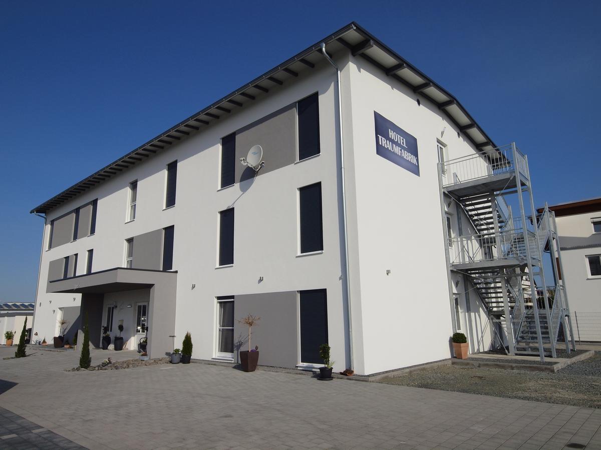 Hotel Traumfabrik Büttelborn Екстериор снимка