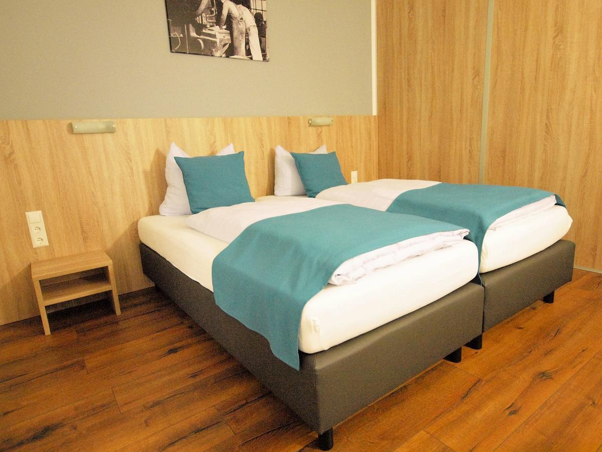 Hotel Traumfabrik Büttelborn Екстериор снимка