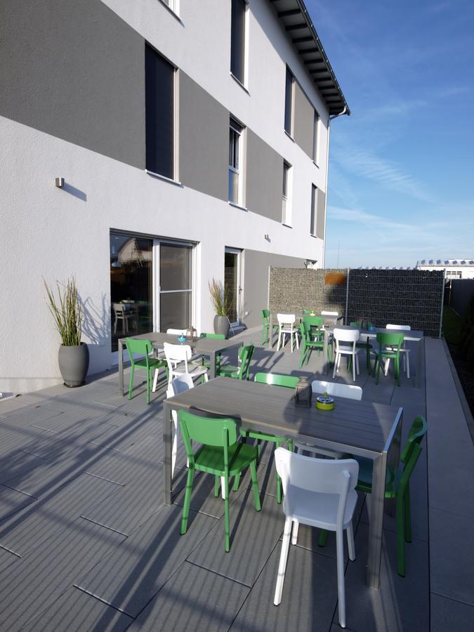 Hotel Traumfabrik Büttelborn Екстериор снимка